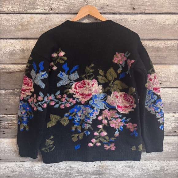 Vintage knit floral sweater, size M (no tags) - Picture 3 of 3